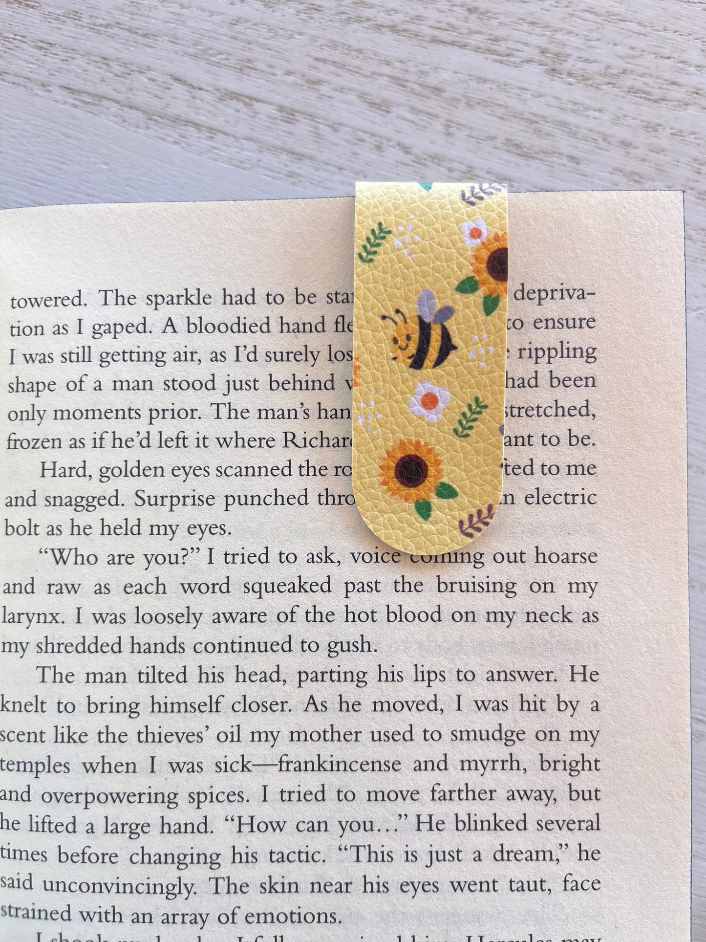 Summer Bee Magnetic Bookmarks
